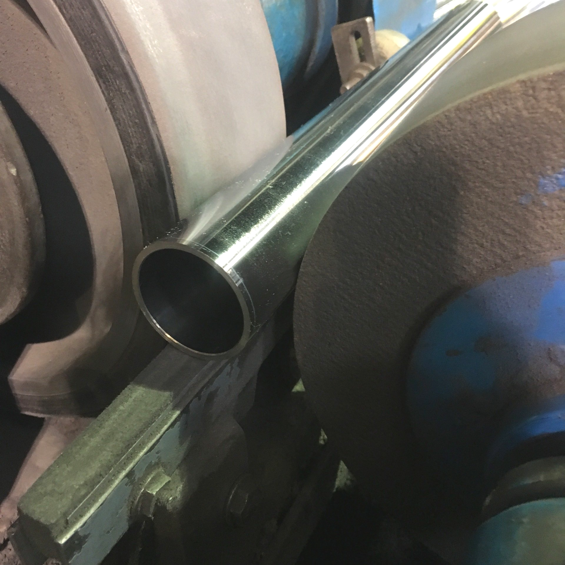 centreless polishing of chrome plated tube