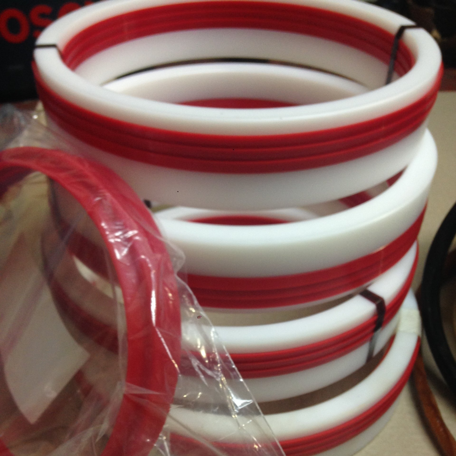 Hydraulic cylinder seal kits