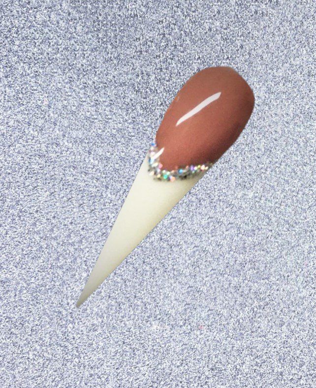 Präsentationstips mit Frenchspitze und Zierrand in glitzerndem silber