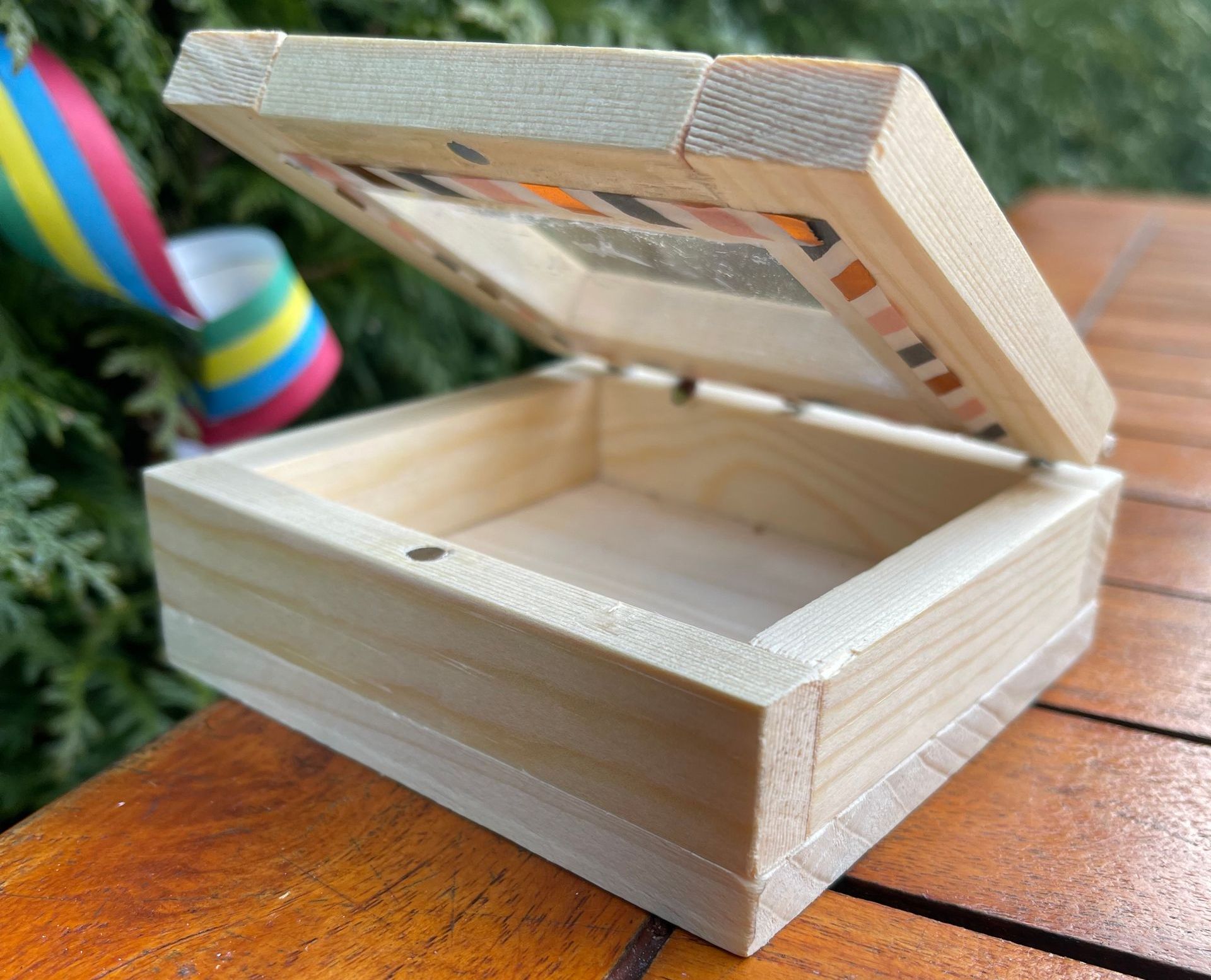 Verschiedene Holzbausätze für Kinder – Bastelspaß mit Holzis