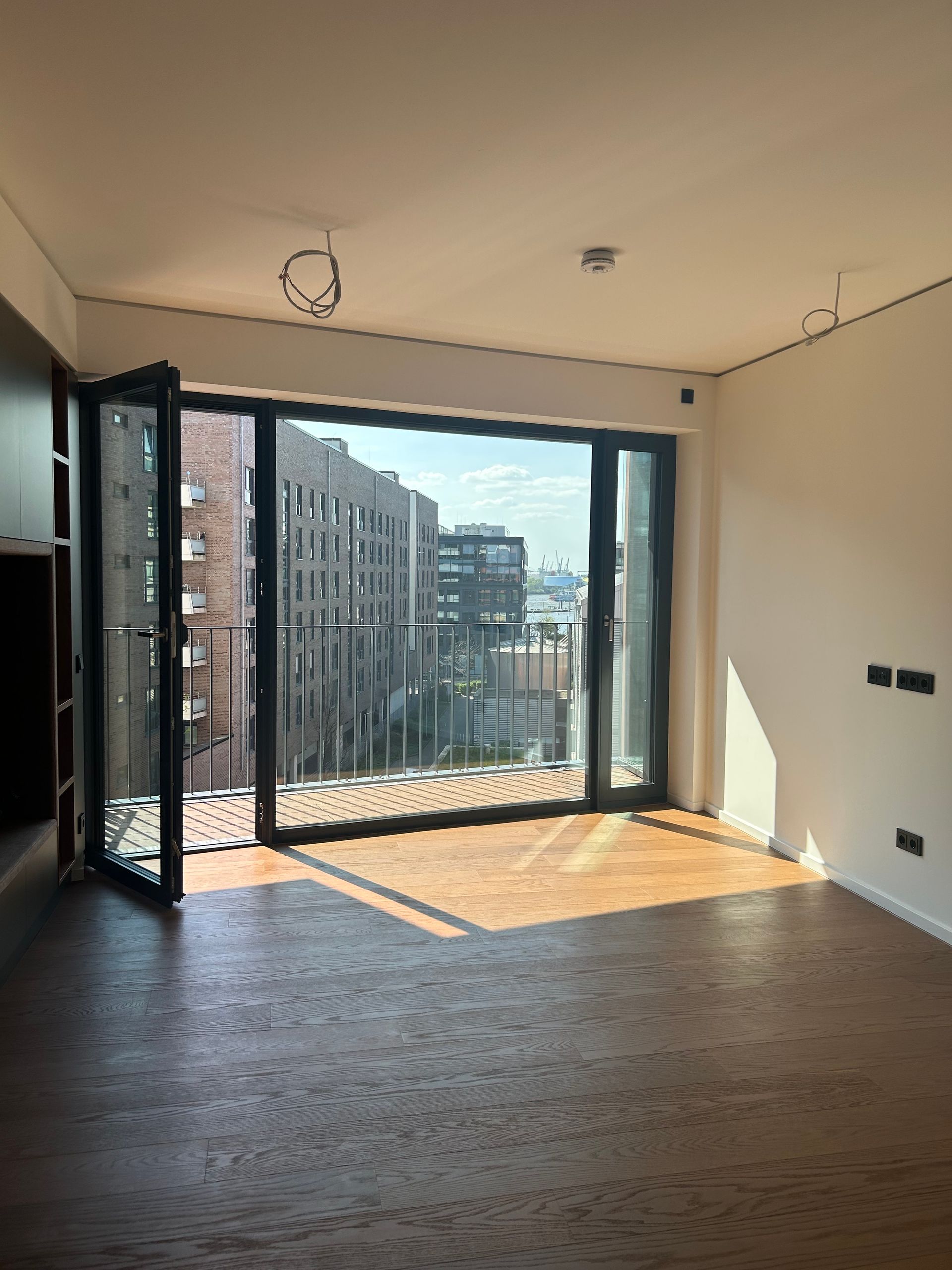 Home Staging vorher Wohnzimmer leer