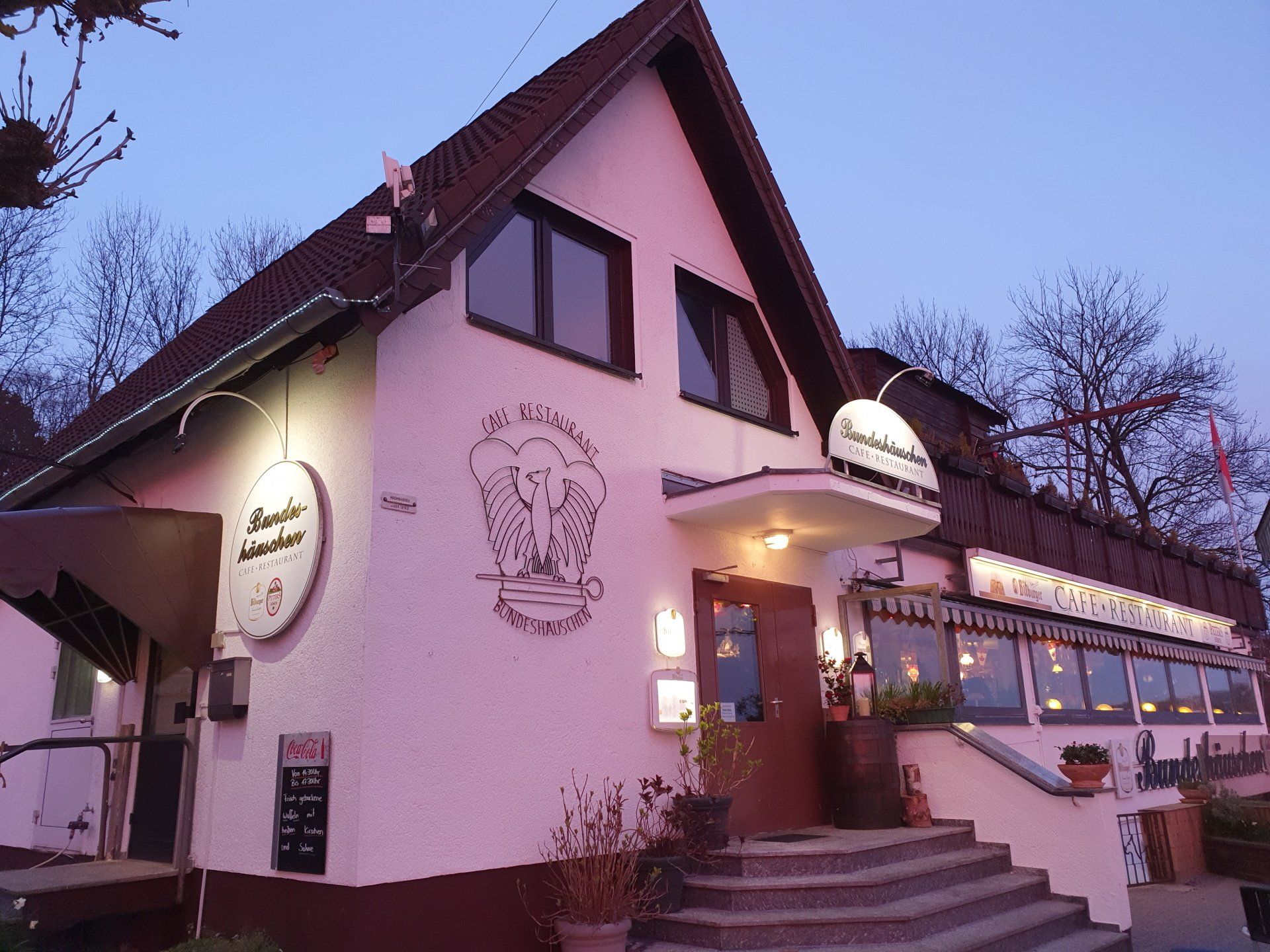Café Restaurant Bundeshäuschen Oberkasseler Ufer Bonn