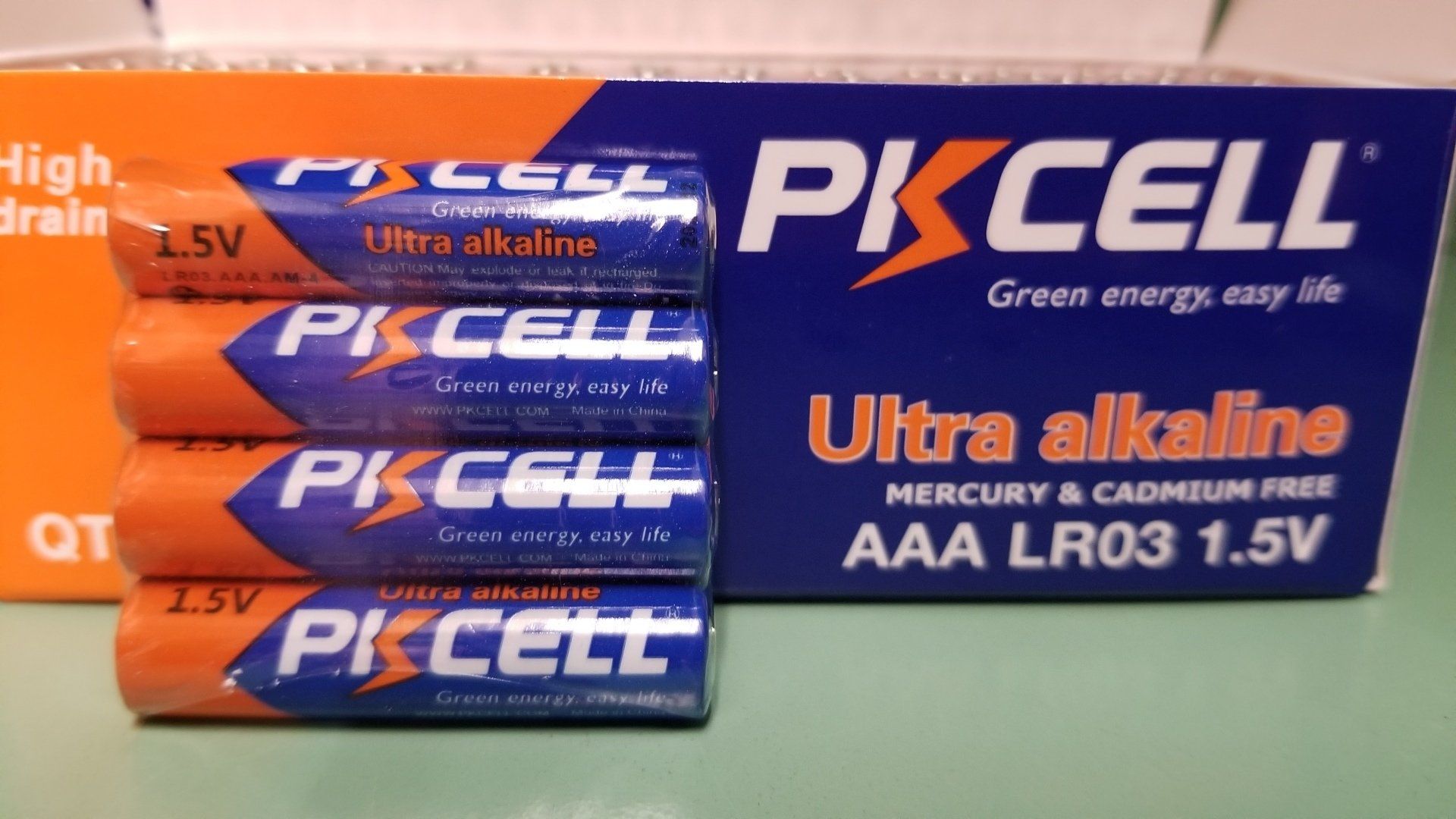 AAA Batteries  PK  Cell
