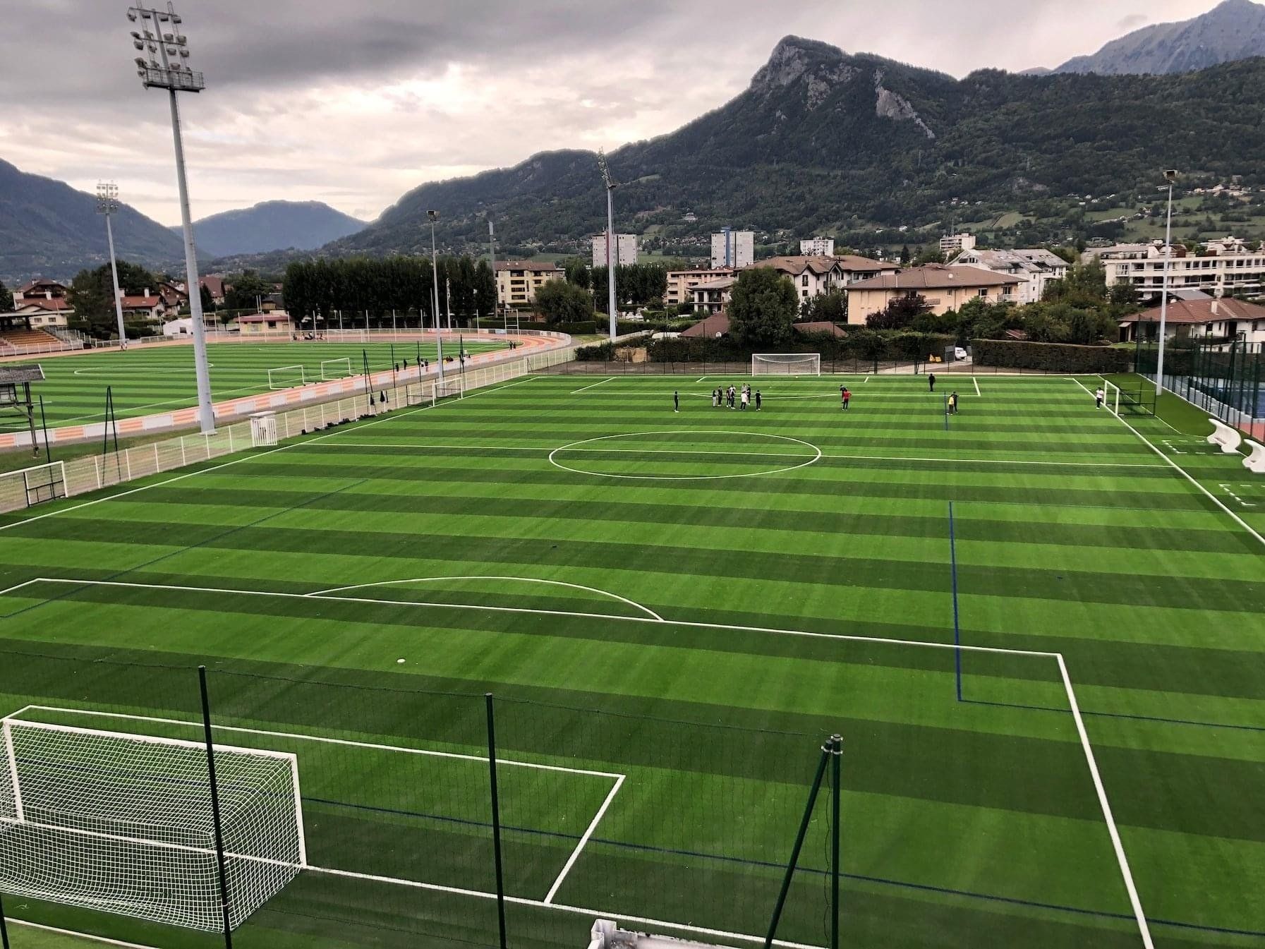 piste d'athlétisme, terrain de football