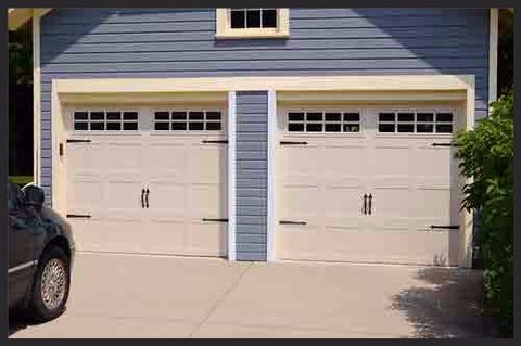 image of short panel carriage house garage door 5251