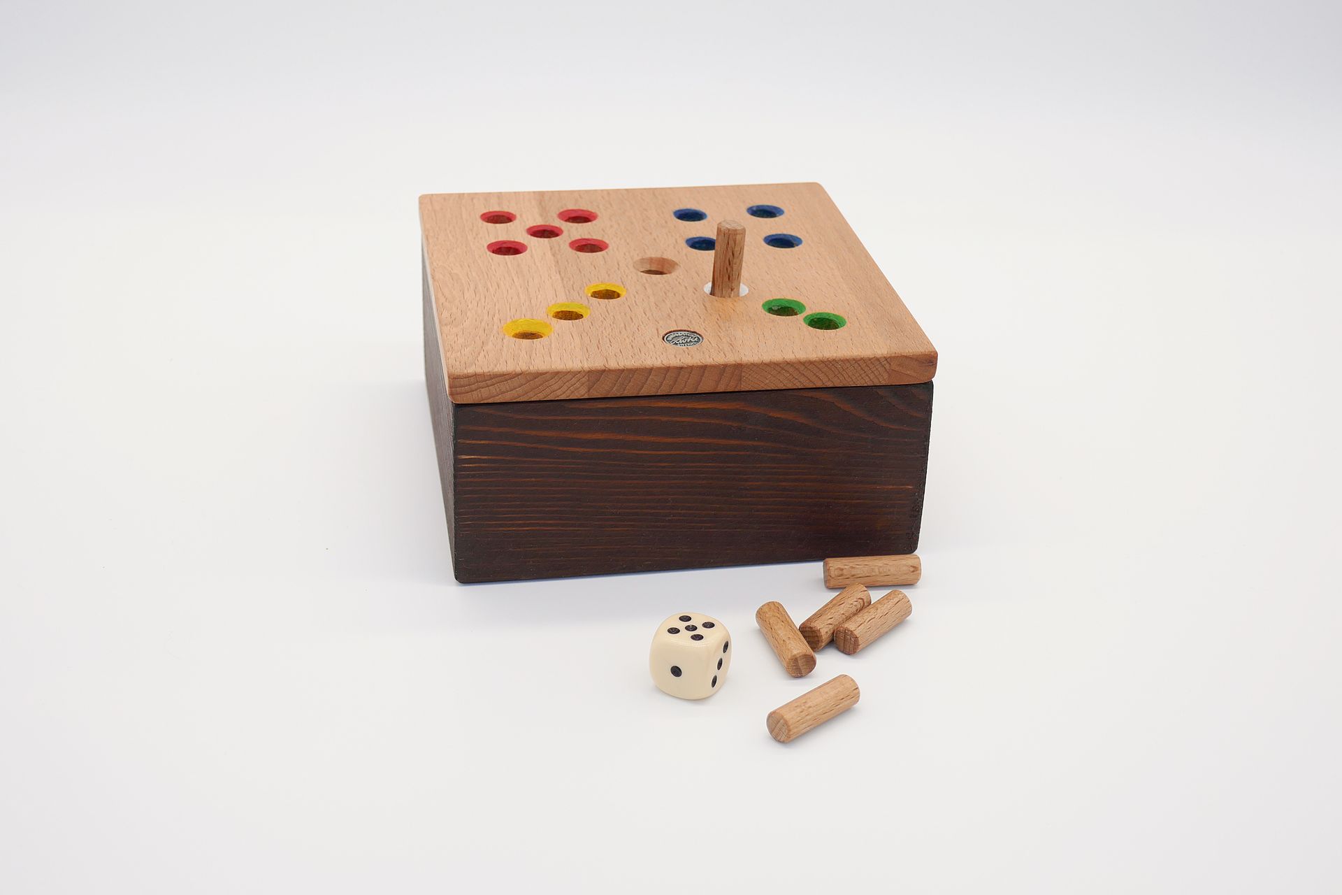 Handgefertigtes Gesellschaftsspiel „Sechs gewinnt”