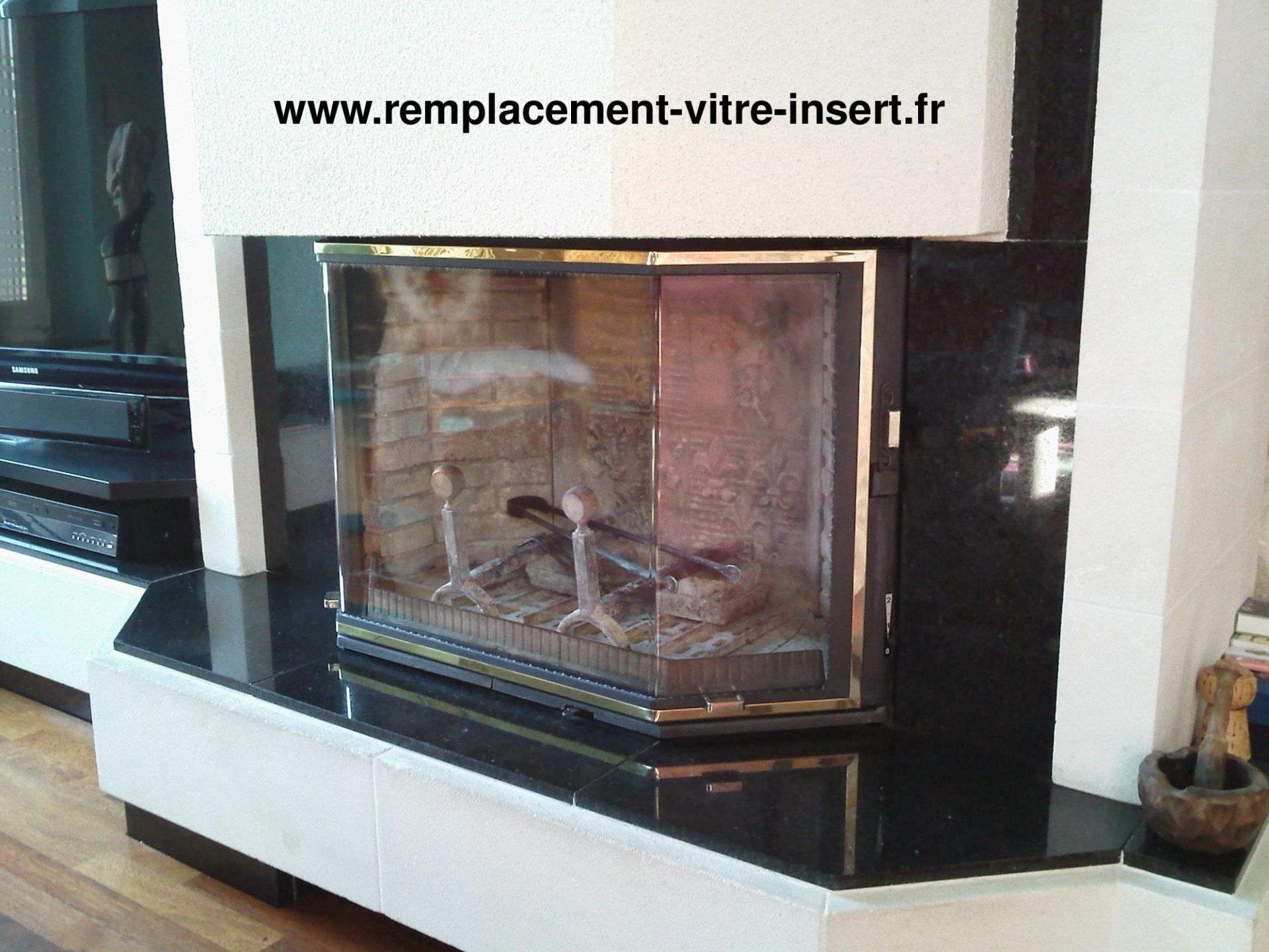 Remplacement vitre d'insert pose à domicile, installe verre cheminée