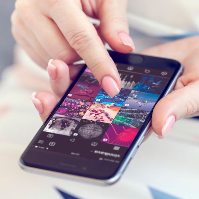 Social Media nutzen mit Smartphone