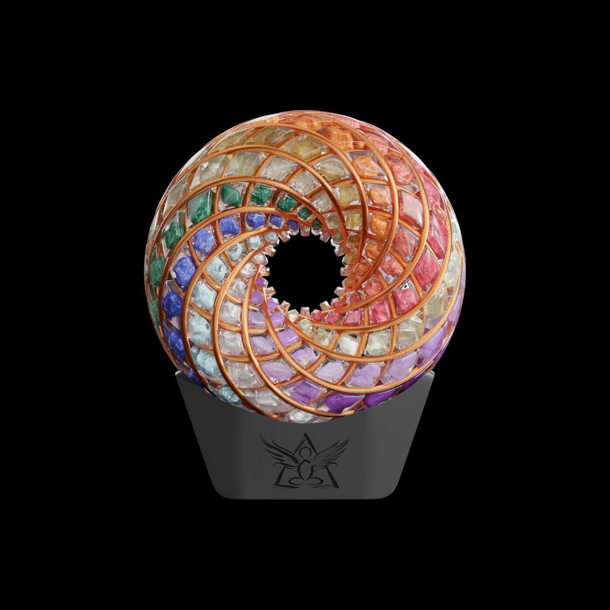 Torus-Spirale i2 mit Kristallen und Kupferdraht auf schwarzem Ständer