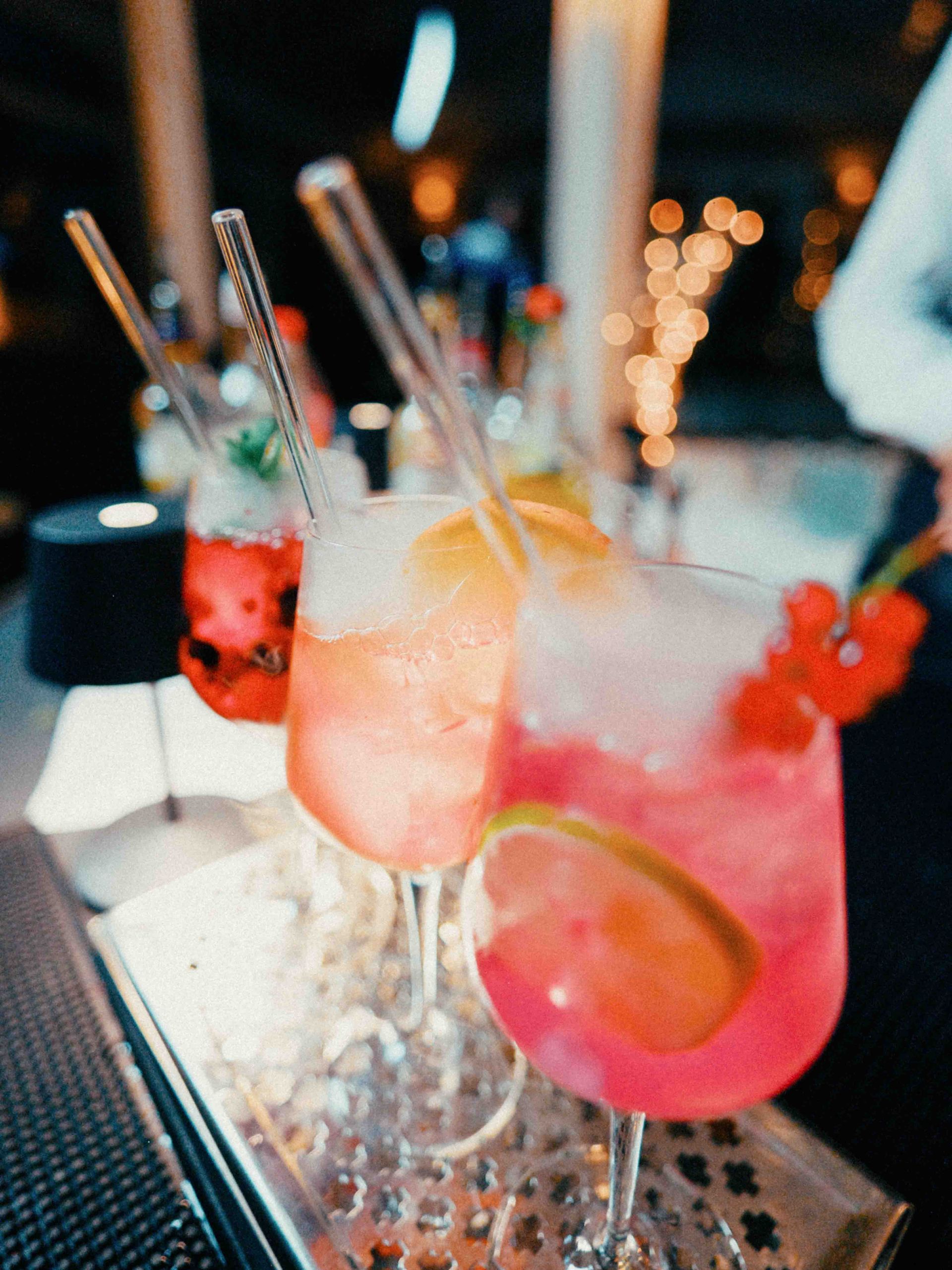 Molekulare Spritz-Cocktails mit Trockeneis Show auf einem Firmenevent