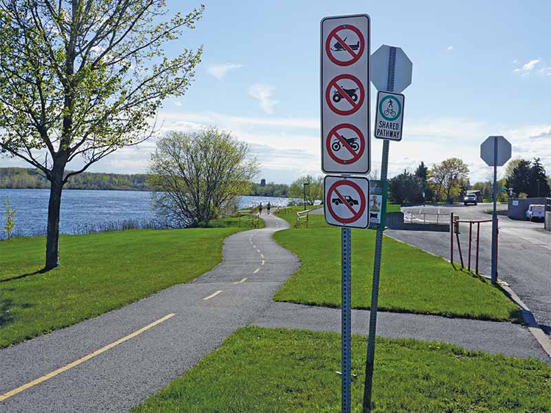 Reisebuch Kanada Osten von Daniela Roessler, umfangreiche und gepruefte Adressen und Informationen