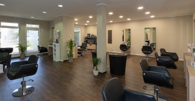 Lars Cordes Hairdesign Der Friseur In Glienicke