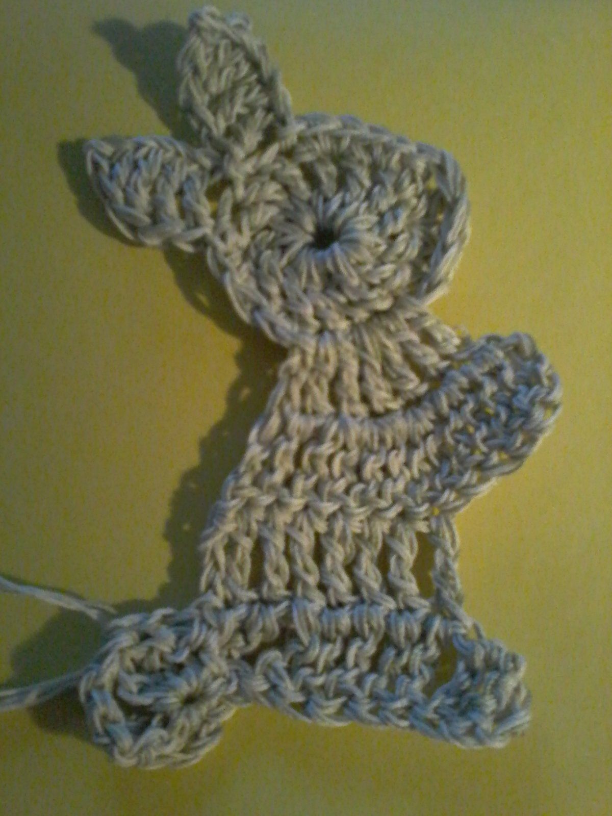 gehäkelter Hase als Osterdekoration