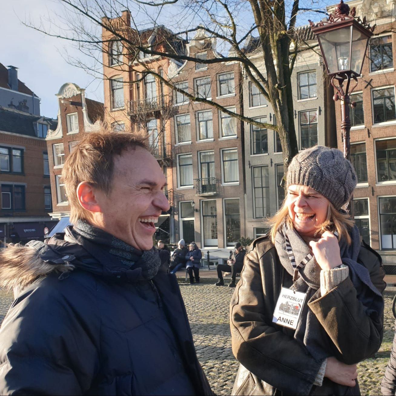 Herzblut Amsterdam Stadtführungen, auf deutsch, kleine Gruppen. Privatführungen. Fahrradtouren. Liebe