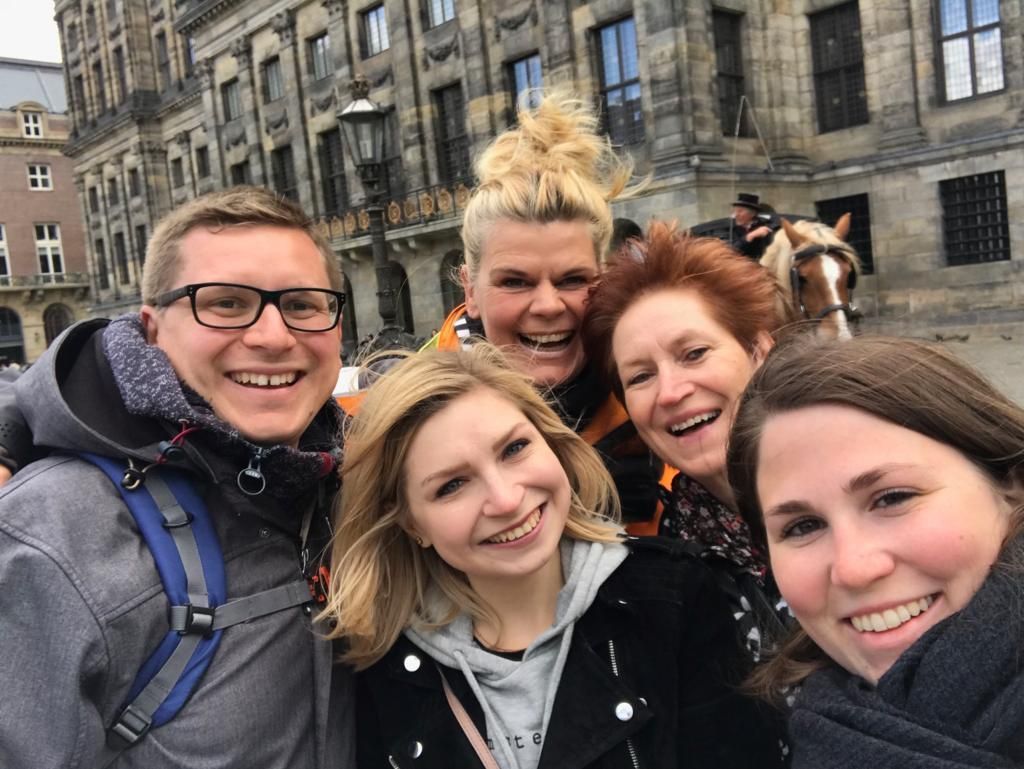 Herzblut Amsterdam Stadtführungen, auf deutsch, kleine Gruppen. Privatführungen. Fahrradtouren. dam