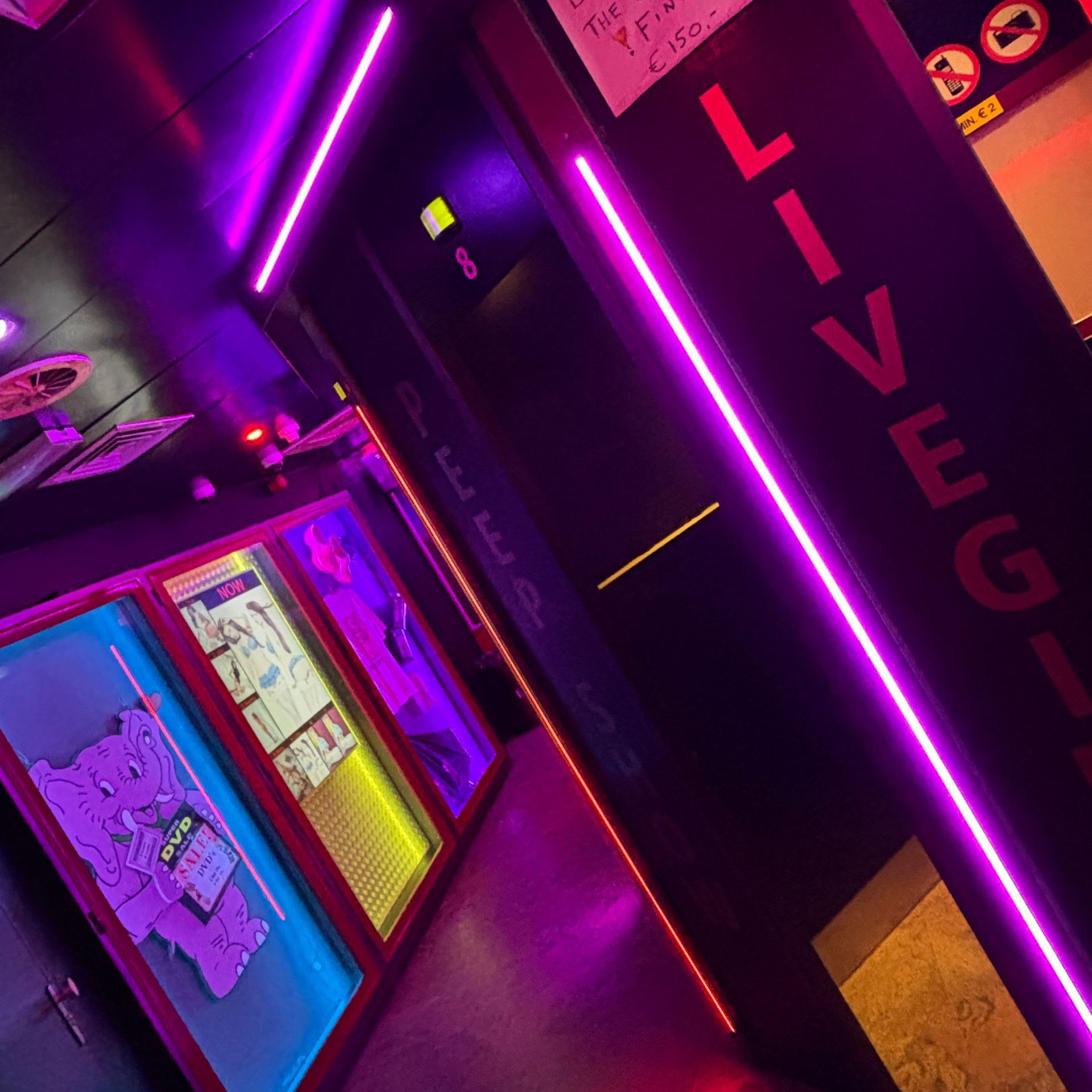 Herzblut Amsterdam Stadtführungen, auf deutsch, kleine Gruppen. Privatführungen. Fahrradtouren. Peep show.