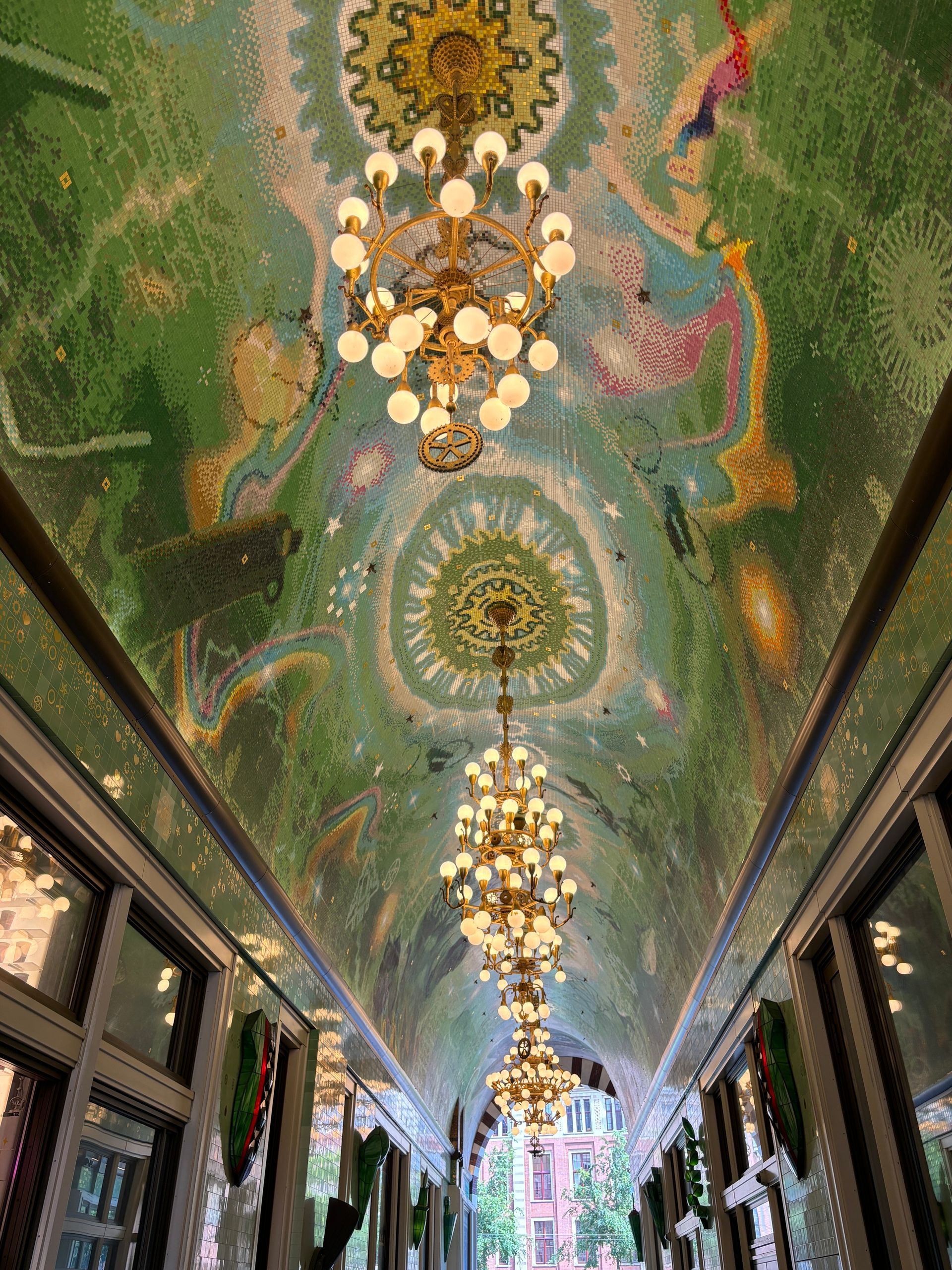 Herzblut Amsterdam Stadtführungen. Deutsch. Kleine Gruppe. Privatführung. Beurspassage