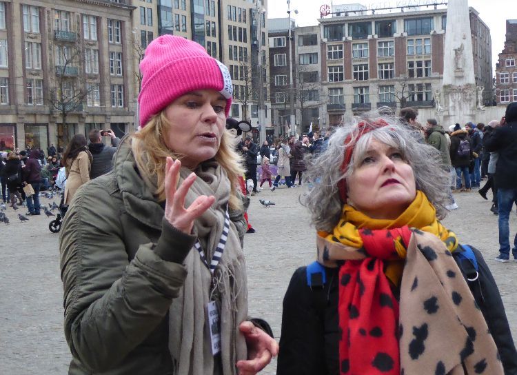 Herzblut Amsterdam Stadtführungen, auf deutsch, kleine Gruppen. Privatführungen. Fahrradtouren. Dam