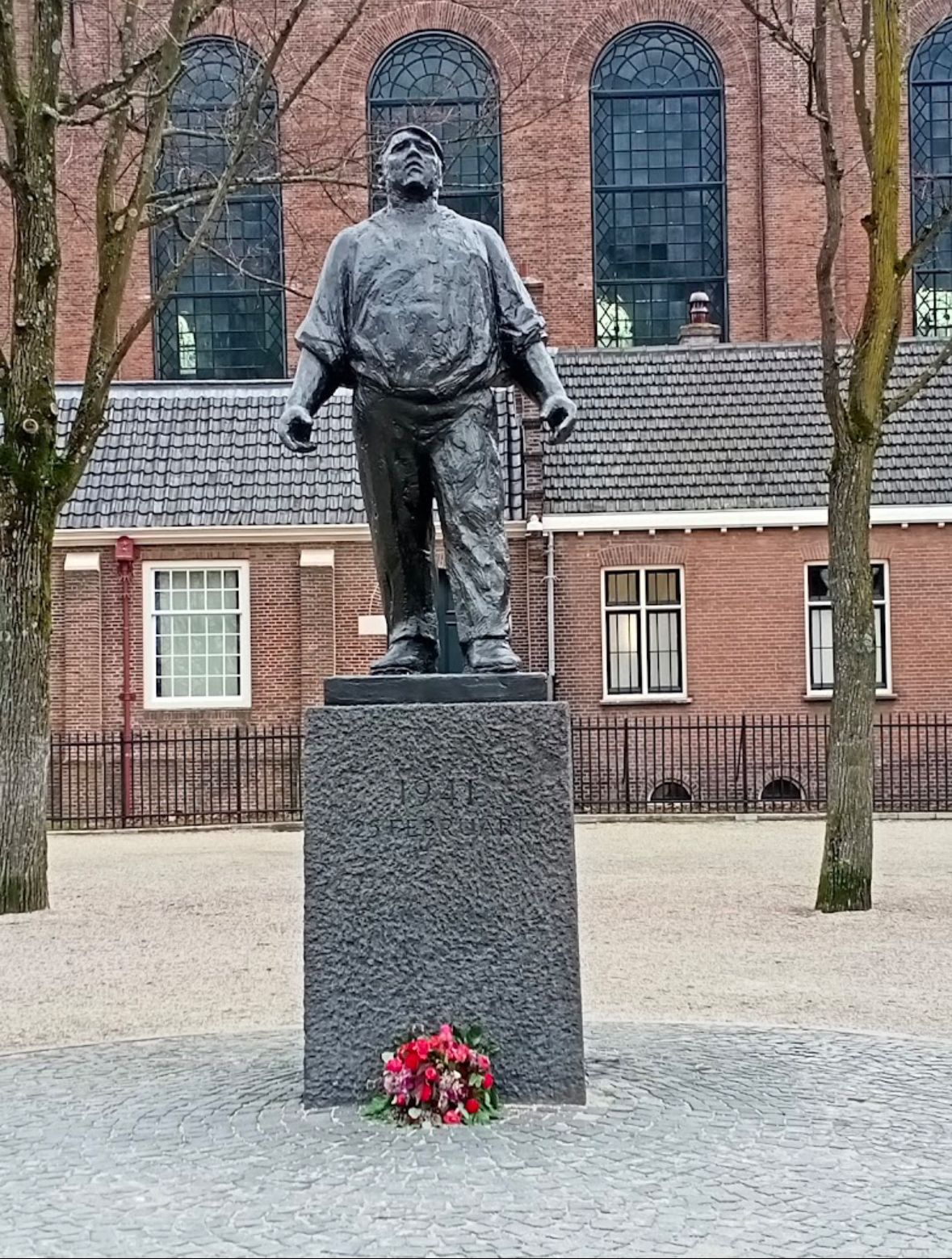 Herzblut Amsterdam Stadtführungen, auf deutsch, kleine Gruppen. Privatführungen. Fahrradtouren. Dokwerker