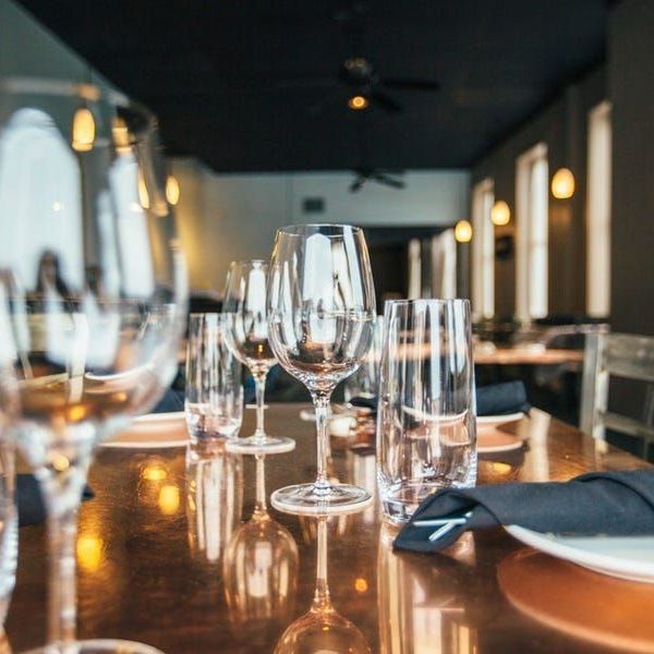 Herzblut Amsterdam Stadtführungen, auf deutsch, kleine Gruppen. Privatführungen. Fahrradtouren. Dinner