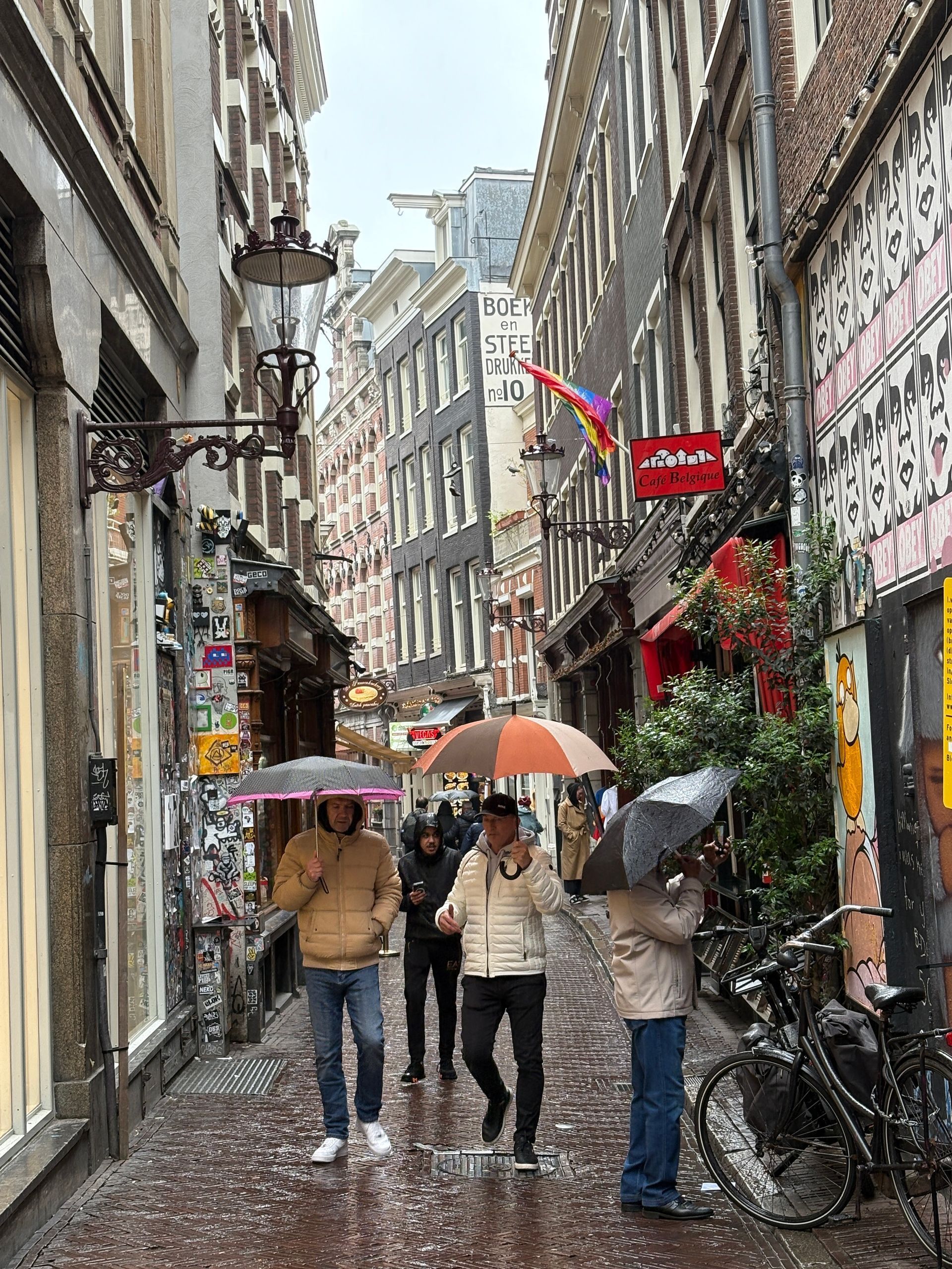 Herzblut Amsterdam Stadtführungen, auf deutsch, kleine Gruppen. Privatführungen. Streetart.