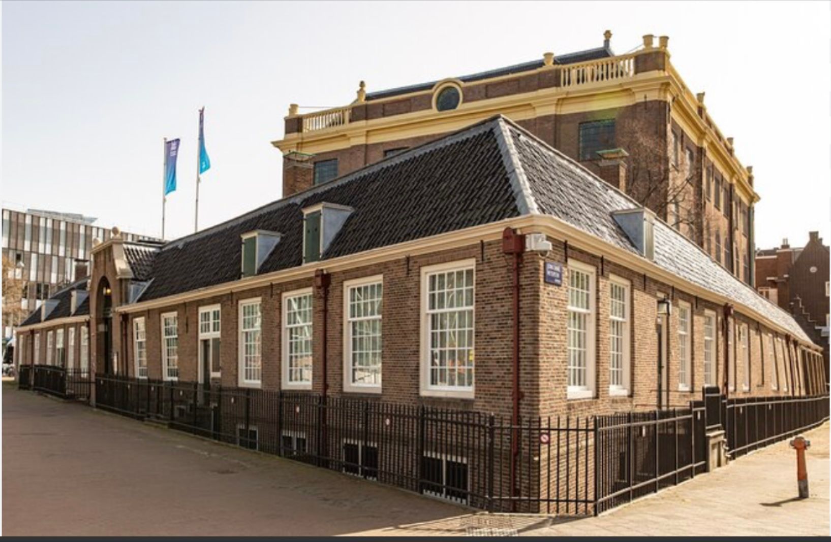 Herzblut Amsterdam Stadtführungen, auf deutsch, kleine Gruppen. Privatführungen. Fahrradtouren. Portugiesische Synagoge