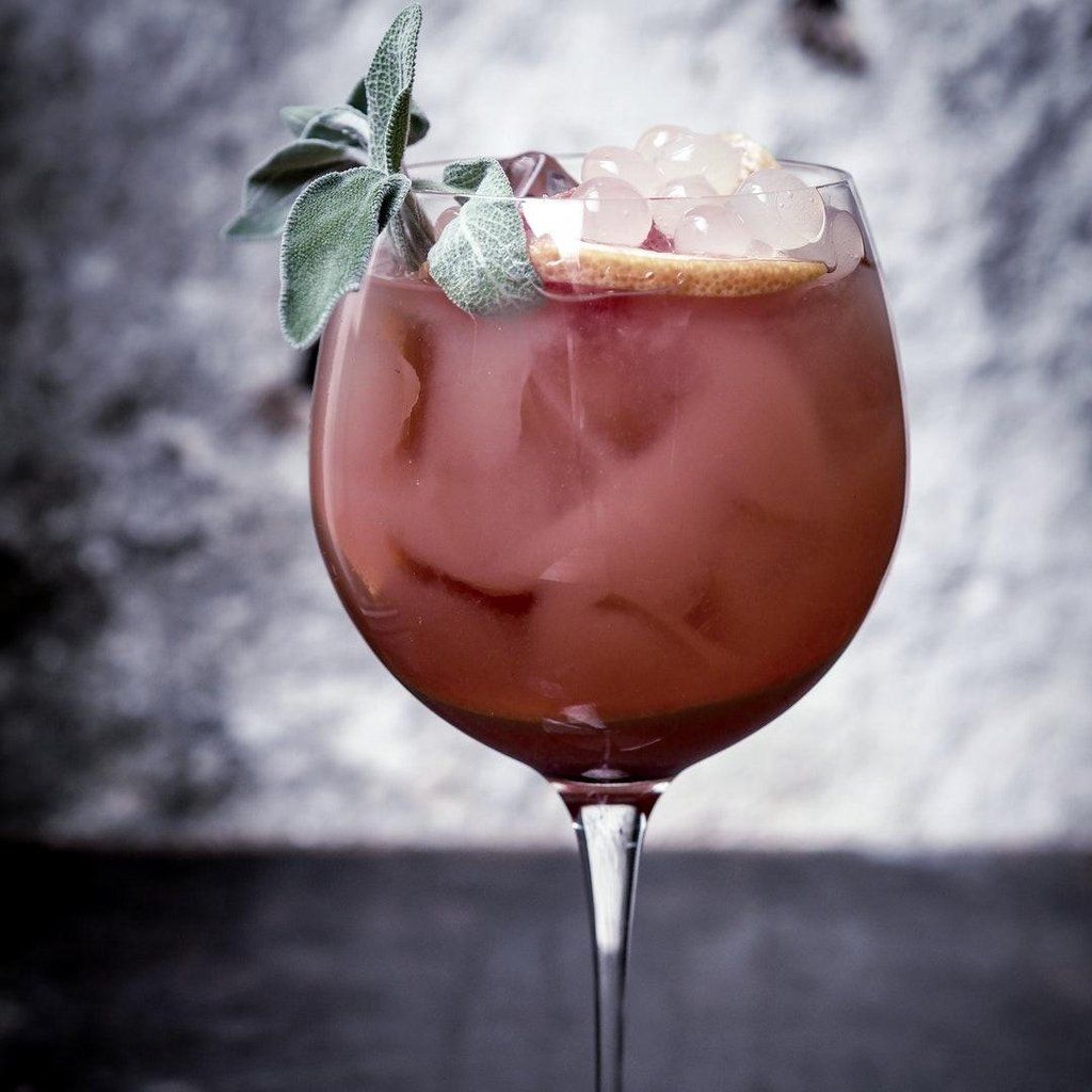 Herzblut Amsterdam Stadtführungen, auf deutsch, kleine Gruppen. Privatführungen. Fahrradtouren. Bars.