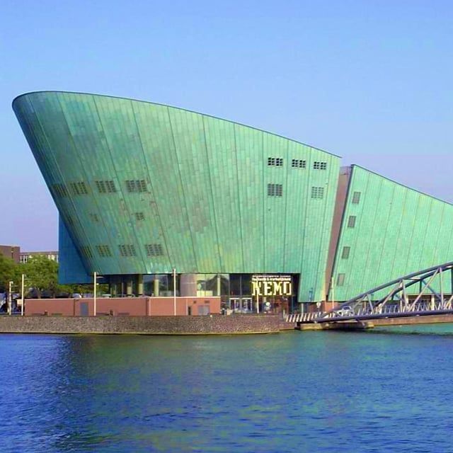 Herzblut Amsterdam Stadtführungen, auf deutsch, kleine Gruppen. Privatführungen. Fahrradtouren. Nemo