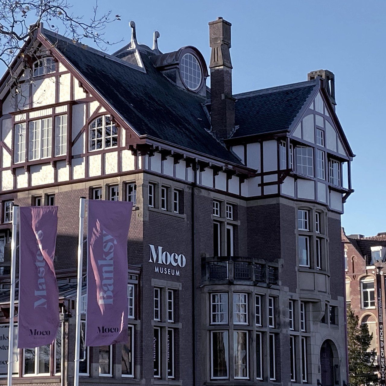 Herzblut Amsterdam Stadtführungen, auf deutsch, kleine Gruppen. Privatführungen. Fahrradtouren. Moco Museum
