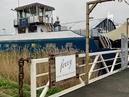 Herzblut Amsterdam Stadtführungen, auf deutsch, kleine Gruppen. Privatführungen. Fahrradtouren. Ferry. Fähren