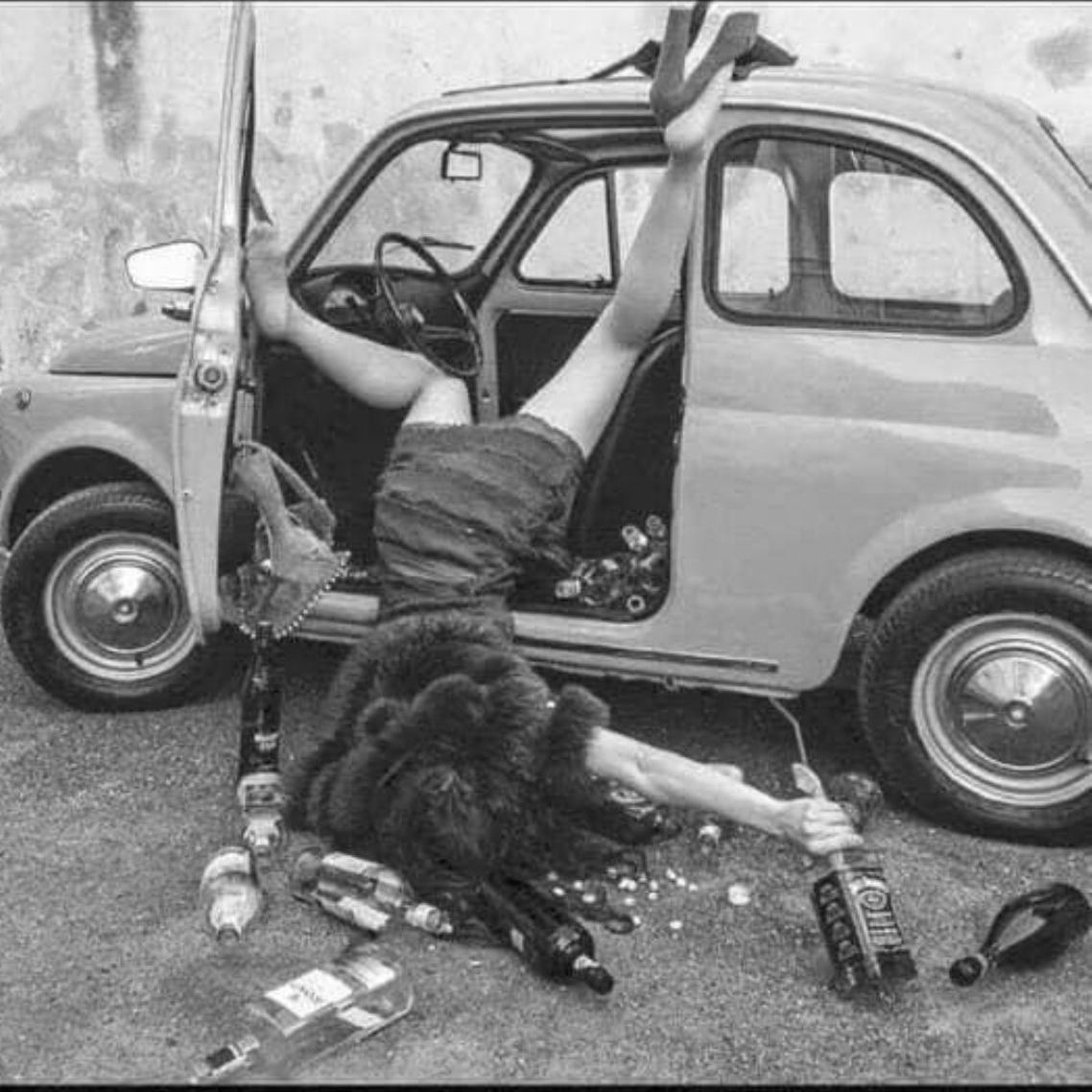 Herzblut Amsterdam Stadtführungen, auf deutsch, kleine Gruppen. Privatführungen. Fahrradtouren. Drogen