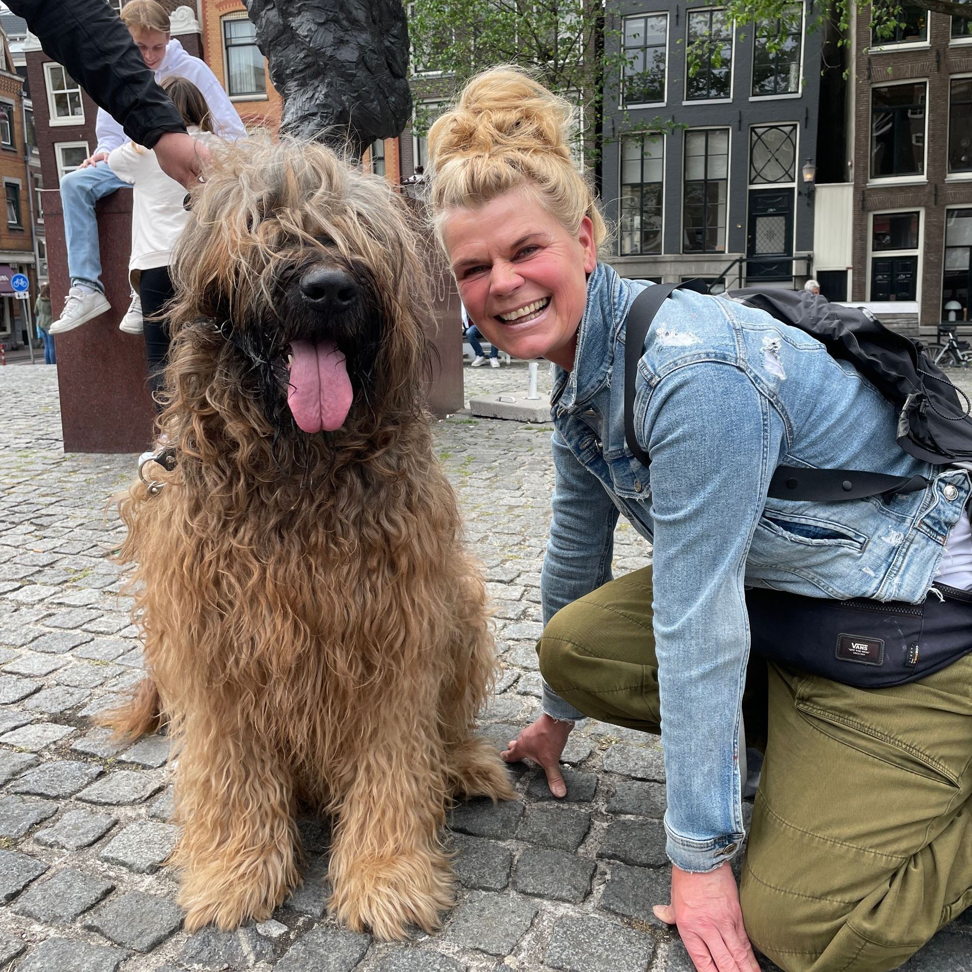 Stadtführungen Amsterdam. Herzblut. Kleine Gruppen. Deutsch. Individuell. Flexibel. Hunde.
