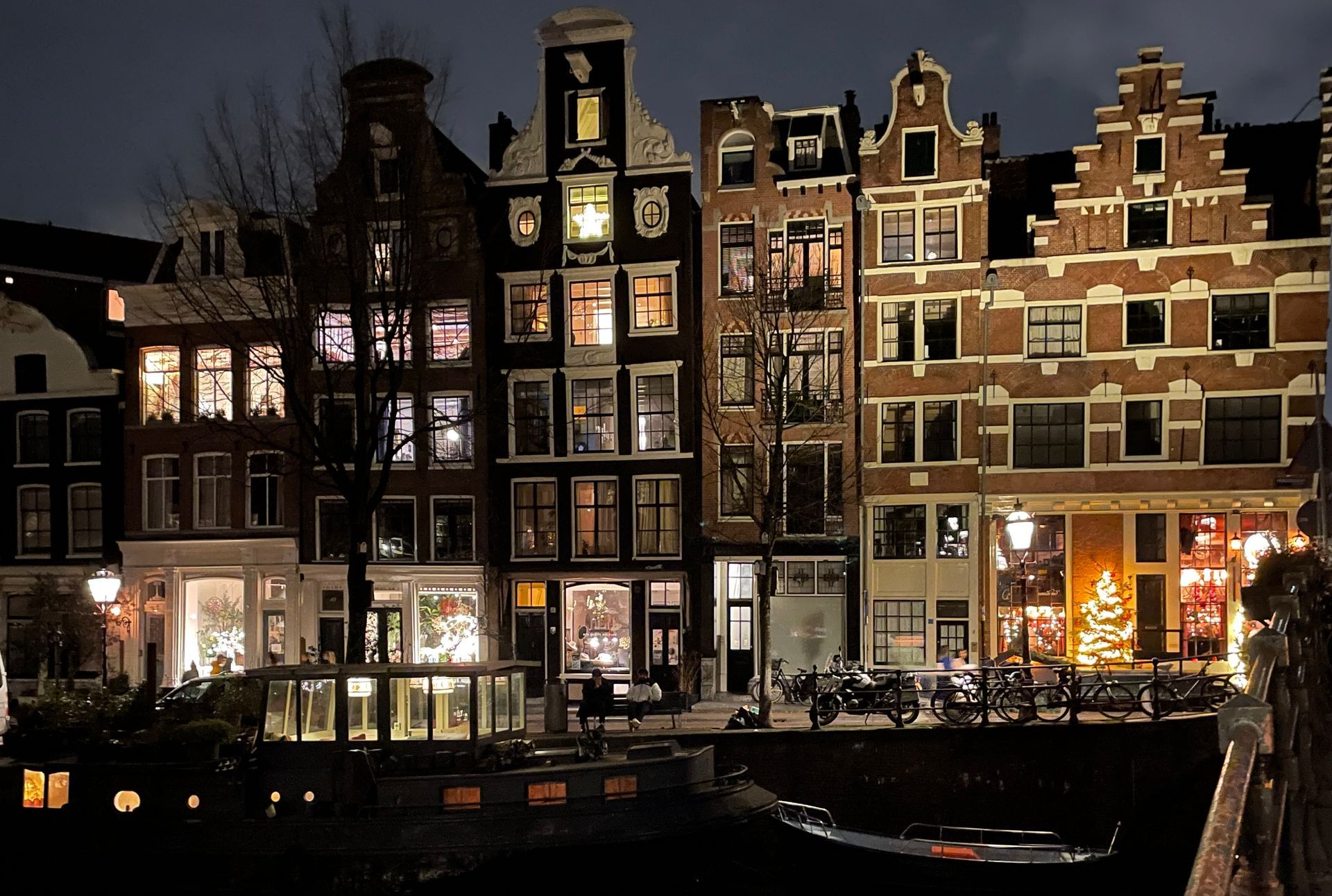 Herzblut Amsterdam Stadtführungen. Deutsch. Kleine Gruppe. Privatführung. Dam