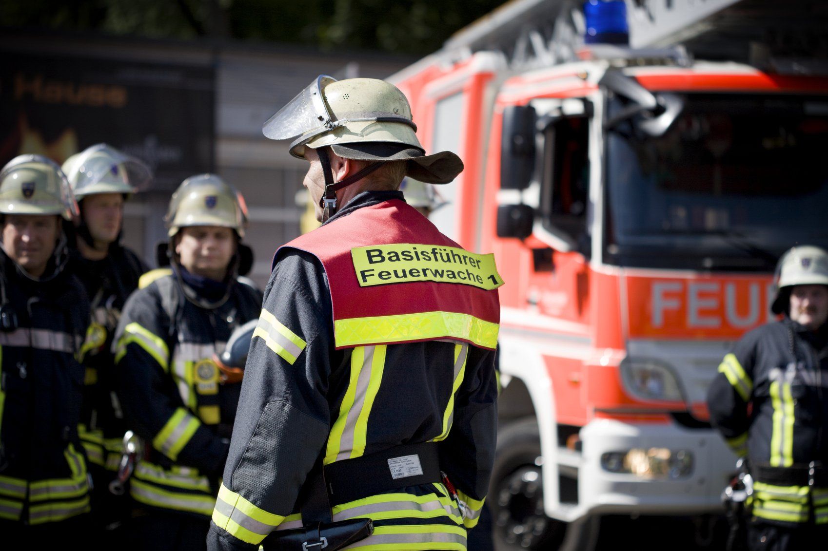 Sanitäter*innen und Feuerwehrleute – Supervision