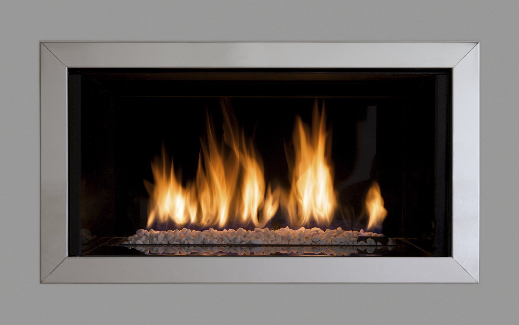 Fireplace insert with fire burning