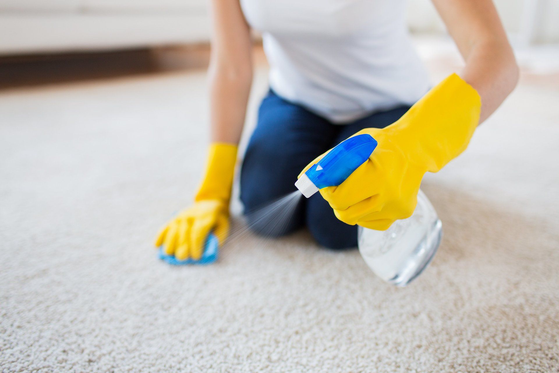 5 Steps to Removing Stains From Synthetic Carpets