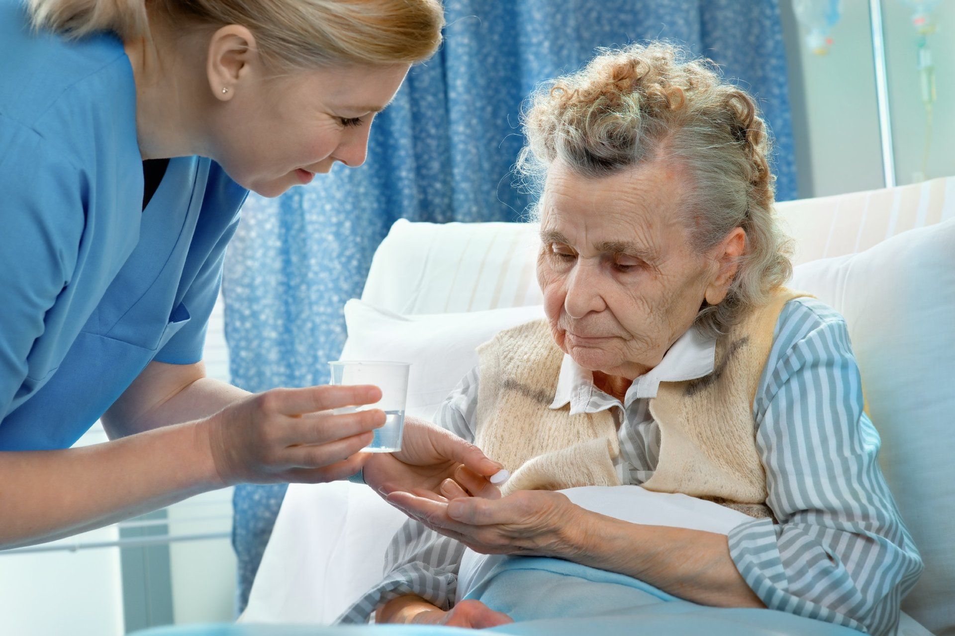 Altenpflege - digitale Verwaltung von Schlüsseln und Medikamenten