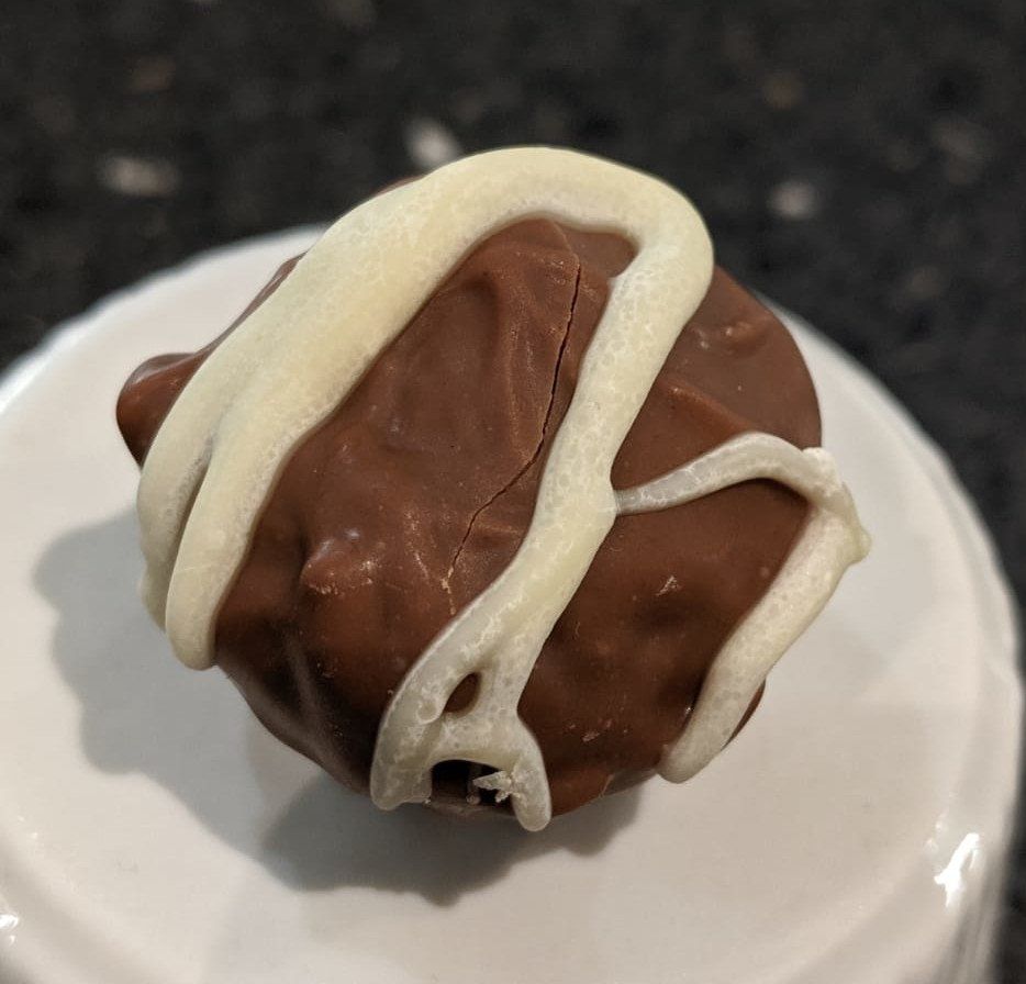 Basil Truffle (54.5% Dark Chocolate)