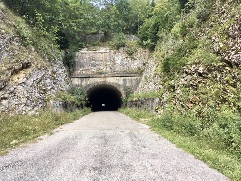 Acces-tunnel-du-mortier