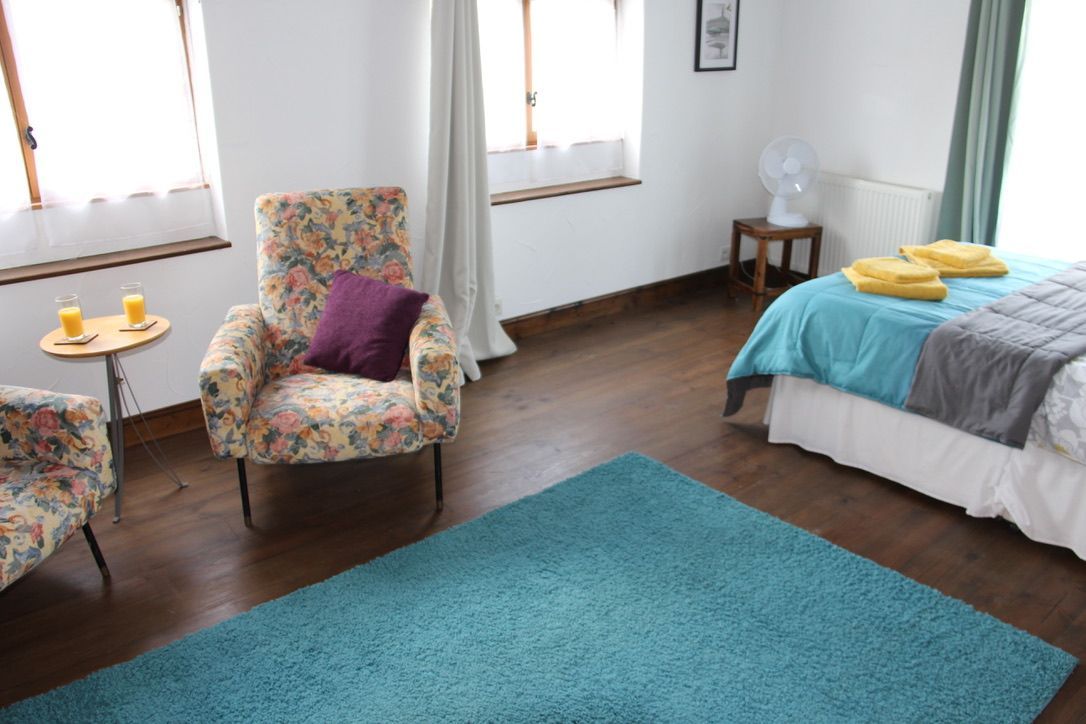 Downstairs double room with access to outside space