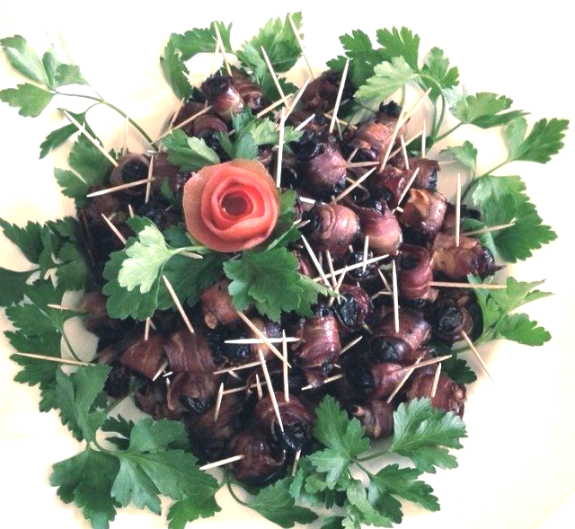 Dekorativ angerichteter kleiner Vorspeisen-Snack.