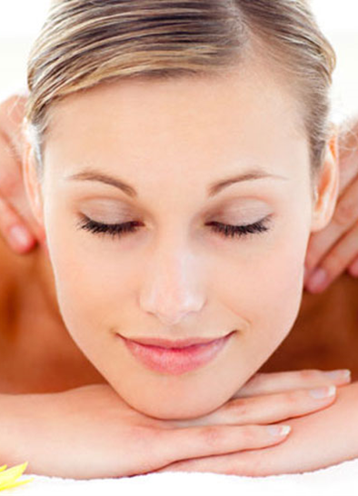 Nacken Schulter Rücken Rückenmassage