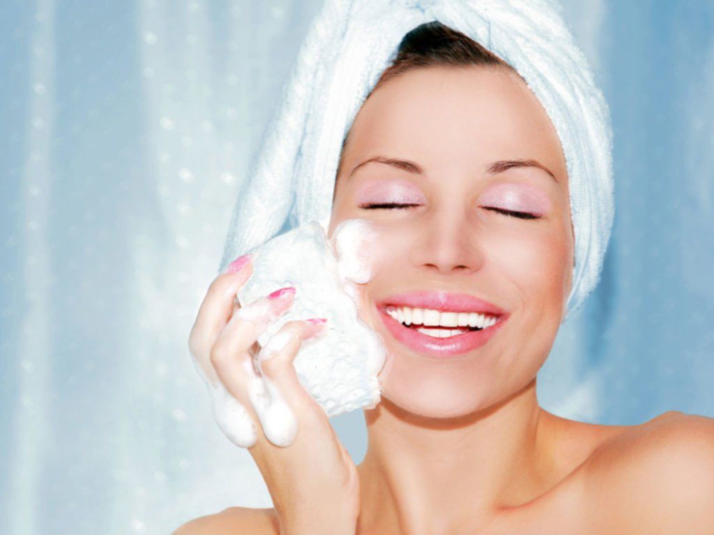 abtragendes Peeling Ausreinigen leichte Pflege Peeling Schichtwechsel Hautunreinheit