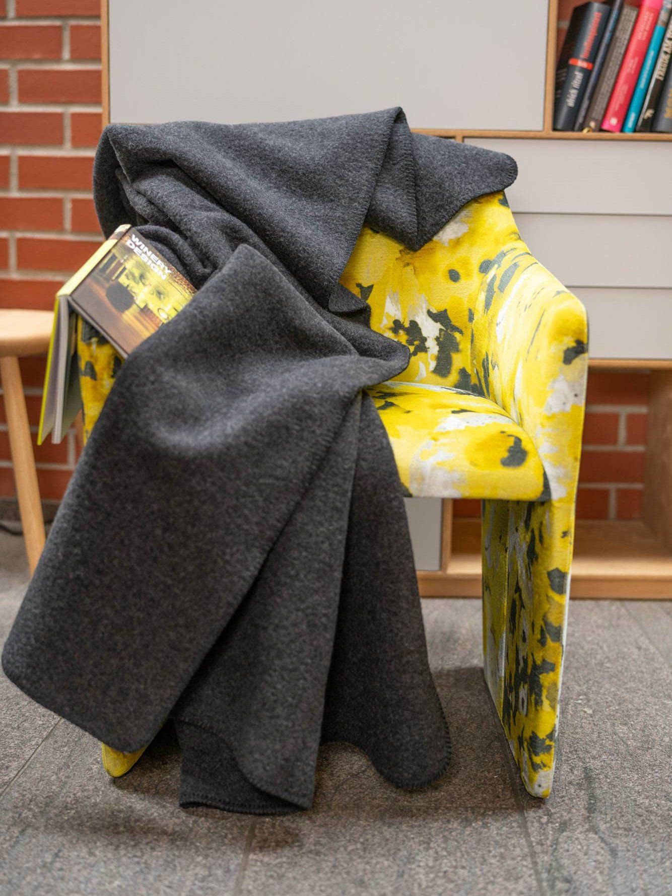 anthrazit Schurwolldecke Karlsbad