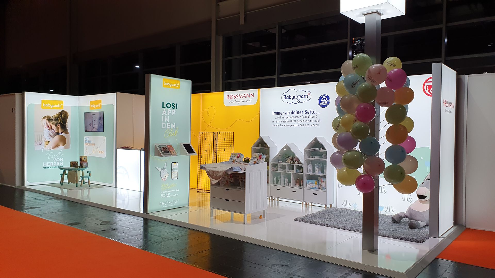 Messestand von Rossmann