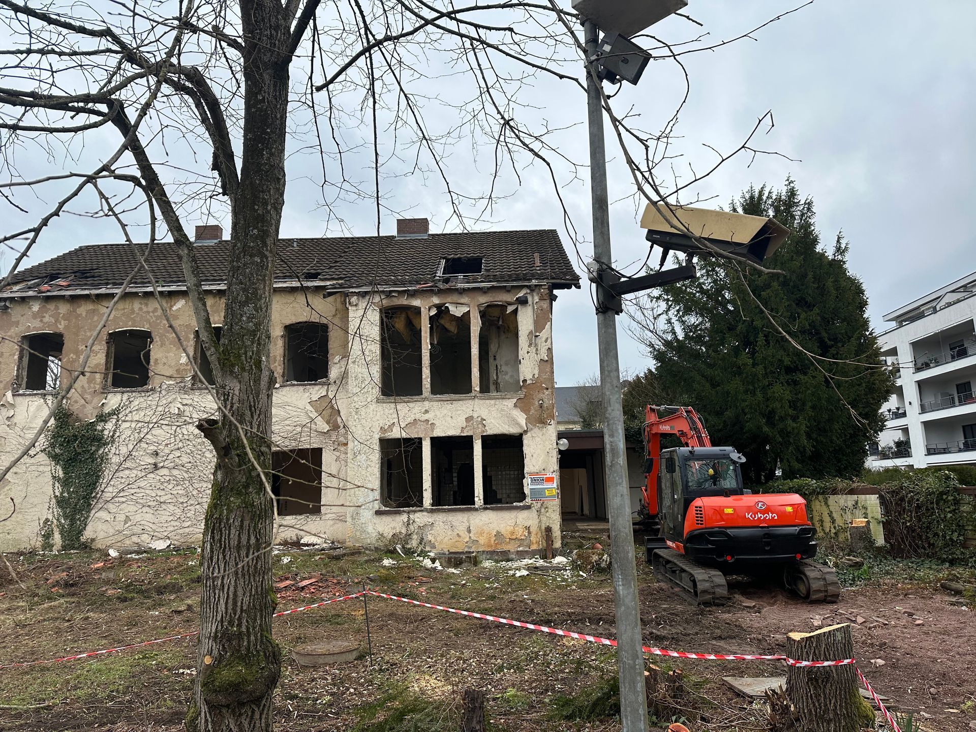 R-LIVING Saarlouis
Immobilienmakler Saarlouis
Immobilienmakler Wallerfangen
Immobilienmakler Wadgassen