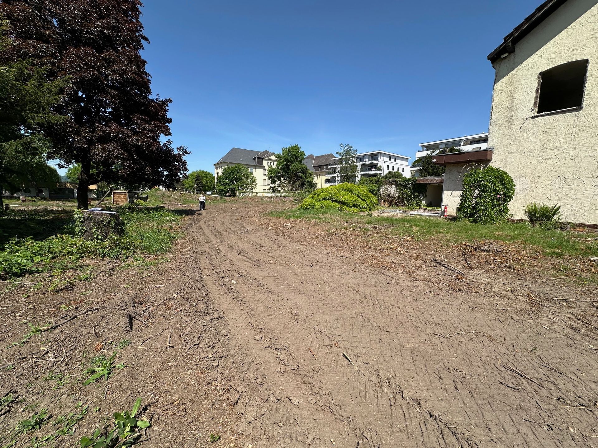 R-LIVING Saarlouis
Immobilienmakler Saarlouis
Immobilienmakler Wallerfangen
Immobilienmakler Wadgassen