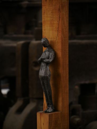 Rückhalt Skulptur Alu Guss