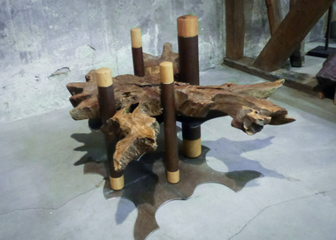 Wurzeltisch Möbeldesign, Holzmöbel, extravagant