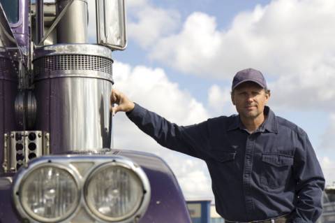 LKW und Mann